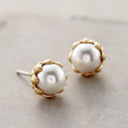 Boucles d'oreilles vintage en perles incrustées d'or