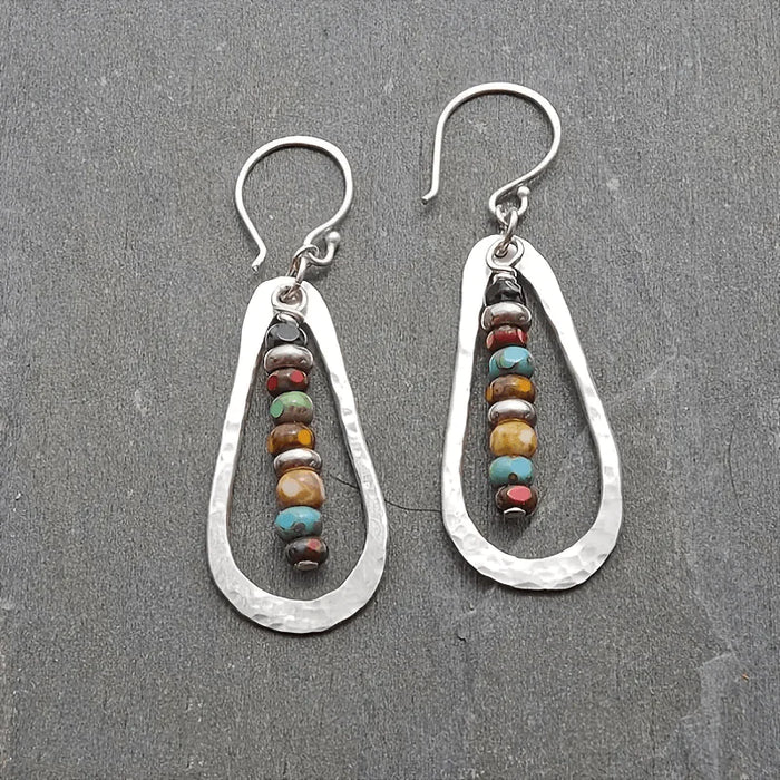 Boucles d'oreilles vintage en pierres colorées