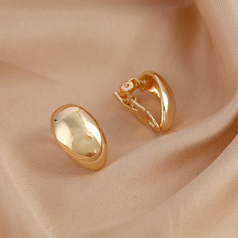 Boucles d'oreilles élégantes en or et argent