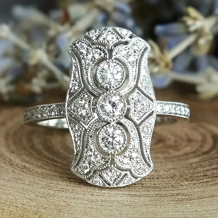 Bague vintage en argent à zirconium brillant
