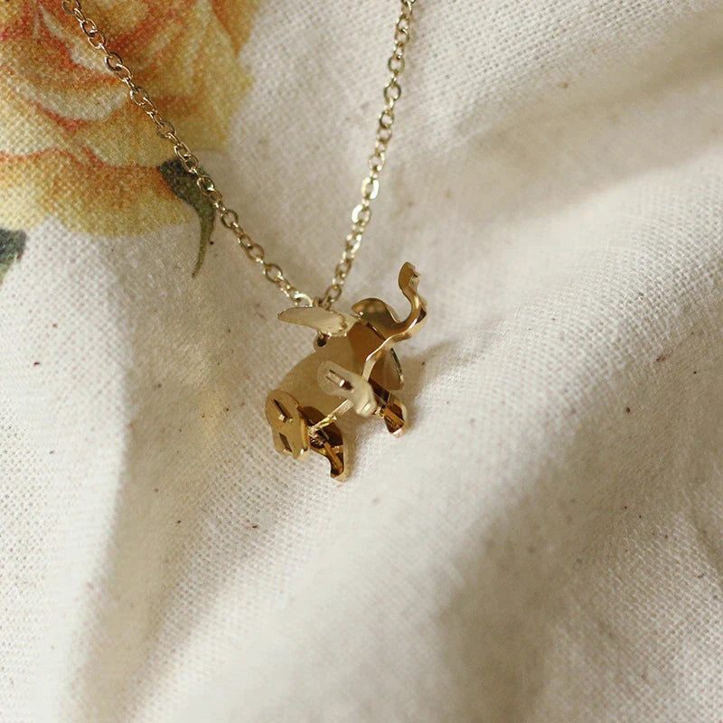 Pendentif d'Éléphant en Or