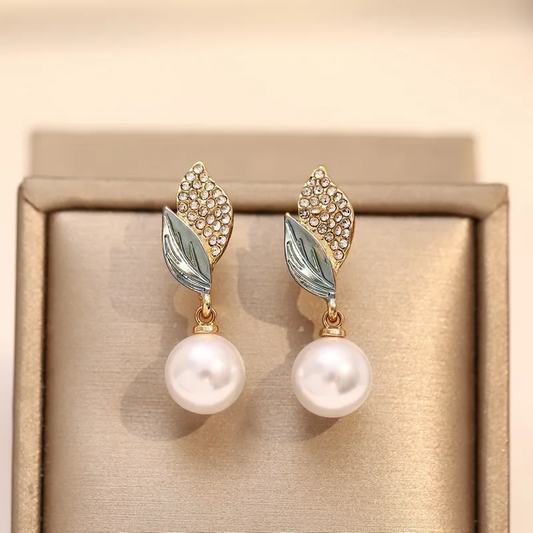 Boucles d'oreilles en perles à feuilles élégantes