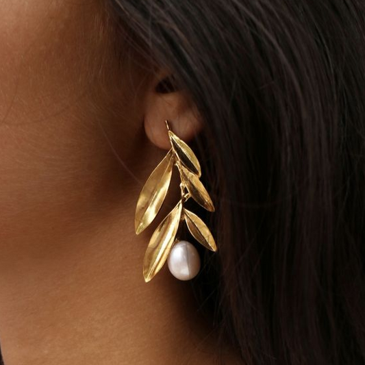 Boucles d'oreilles vintage en perles à feuilles d'or