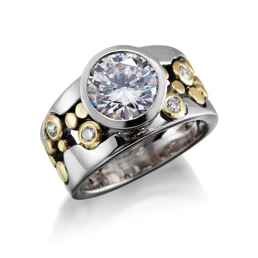 Bague vintage en or et argent avec incrustation de cristal