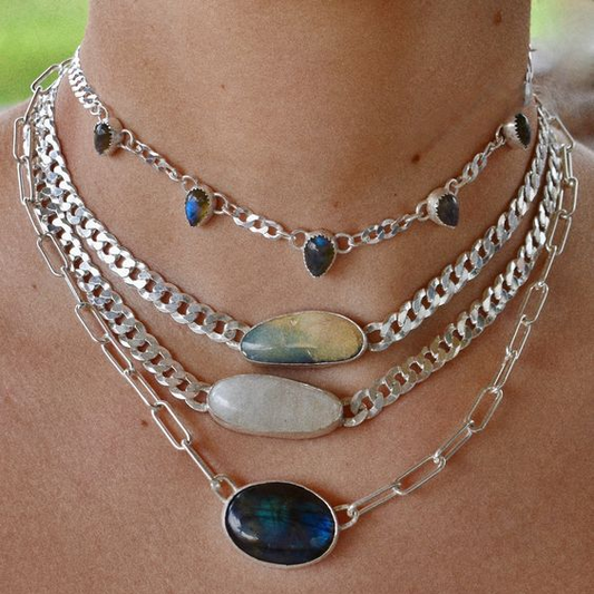 Colliers Vintage en Plaqué Argent avec Pierres
